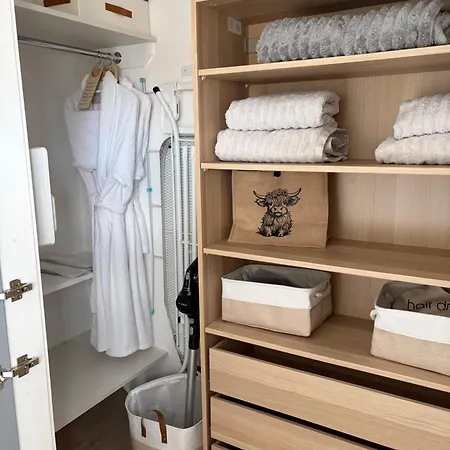 Holiday home Cosy 1-bedroom House In A Quiet Location *